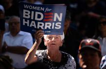 Los legisladores demócratas evalúan divididos el apoyo a Biden como candidato