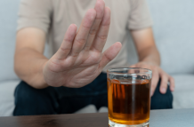 Los vínculos cercanos a los adolescentes juegan un papel primordial para evitar el consumo de alcohol y drogas.