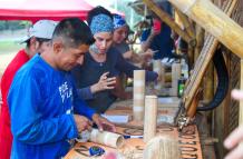 Aprenden a confeccionar instrumentos con caña