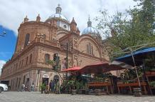 plaza de las flores, Cuenca
