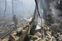 Al menos diez muertos en un ataque ruso contra un supermercado en Donetsk, según Kiev