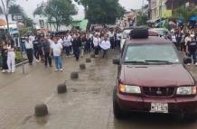 Caravana fúnebre en Puerto López
