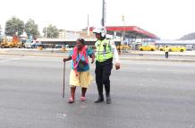 CTE RETOMA CONTROL EN LA AV. NICOLÁS LAPENTII