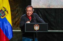 Gustavo Petro habla sobre combustible a aerolíneas