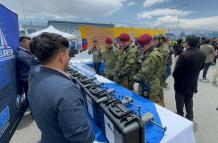En la entrega de los drones que se utilizaran para la seguridad penitenciaria.