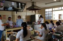 Fundación apuesta por capacitaciones a jóvenes y adultos