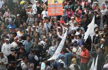 TRABAJADORES MEXICANOS PROTESTA