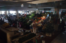 Comerciantes en Latacunga sin energía eléctrica.