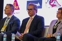 El ministro de Energía, Antonio Gonçalves, anunció la llegada de una segunda barcaza.