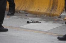 Ceibos: un presunto delincuente es abatido por la policía en plena vía