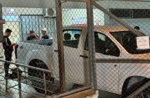 En este lugar ocurrió el doble crimen. Las autoridades investigan el hecho.