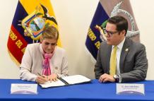 firma del convenio entre UAFE e Interior