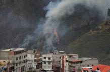 Varios incendios forestales azotan a la capital de los ecuatorianos, Quito, desde el martes 24 de septiembre.