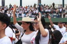 Iglesia cristiana celebra la fe, el amor y la unidad familiar en festival