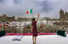 Claudia Sheinbuam, presidenta de México en tarima