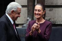 Mundo, México, Cambio de mando
