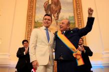 DANIEL NOBOA Y ALVARO NOBOA CONDECORACION