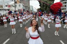 DESFILE DE LA CONFRATE (4908981)