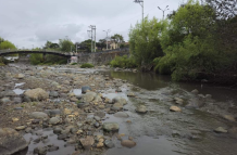 El río Tomebamba continúa en estiaje pese a la lluvia.