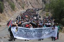 Mundo, Bolivia, Seguidores de Morales mantienen bloqueos