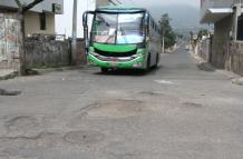 calles en mal estado en Tumbaco