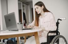 Feria virtual inclusiva conecta a personas con discapacidad
