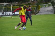 Aucas, LigaPro, entrenamiento, Michael Carcelén, Barcelona
