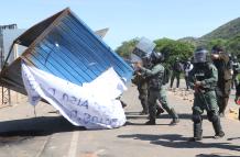 POLICIA DE BOLIVIA PROTESTAS