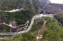 mazar+Ecuador+crisis eléctrica