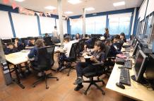 Mundo, Argentina, La humilde escuela argentina