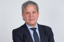 Es abogado de la Universidad Externa de Colombia. Es autor de libros sobre derecho de la competencia, gracias a la experticia que acumula sobre este tema desde hace tres décadas