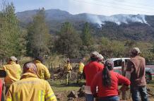 Panorámica de incendio forestal en Azuay