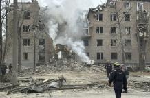 mundo, Rusia, Lanzan contra Kiev el primer ataque con drones y misiles