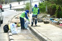 BASURA EN AVENIDA MANUELA GARAICOA