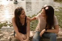 Chicas hablando