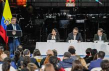 Mundo, Colombia, Petro pide al Congreso cambiar normas