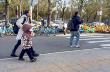 Mundo, China, La juventud china hace oídos sordos