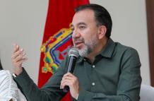 Pabel Muñoz asegura que coordina con el Ministro de Gobierno para realizar la serenata quiteña el 5 de diciembre.