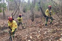 Incendio en cerro Azul
