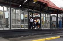 PARADA DE METROVIA AVERIADA