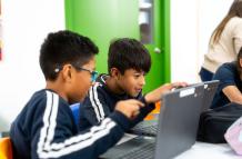 La IA revoluciona la educación con clases adaptativas
