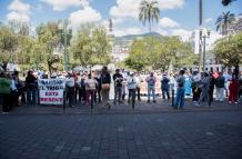 Plantón por intercambiador Mariana de Jesús