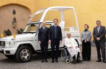 papamóvil Mercedes Benz