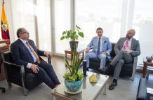 Mario Godoy con Henry Gaibor y Fabián Fabara
