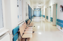 El Ministerio de Salud Pública desaprueba las festividades en centros de salud y reitera su enfoque en la atención profesional