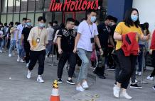 Mundo, Filipinas, Lanzan "cacería" para deportar a 11.000 empleados extranjeros