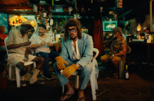 Bad Bunny en el video de su canción 'PItoRro de Coco'.
