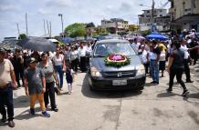 Caravana fúnebre en honor a Eber Ponce