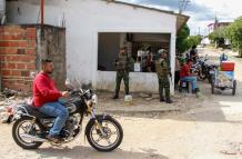 Mundo, Colombia, Enfrentamientos entre ELN y disidencias de FARC