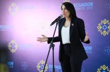 LUISA GONZALEZ CANDIDATA CORREISMO DEBATE